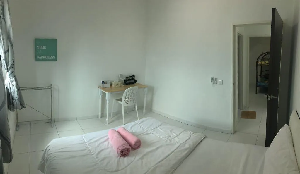 Mount Austin Sky Oasis Homestay Johor Bahru 0*,